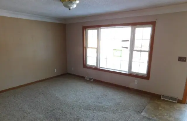 215 2nd Avenue E, Knapp, WI 54749 - Image #2