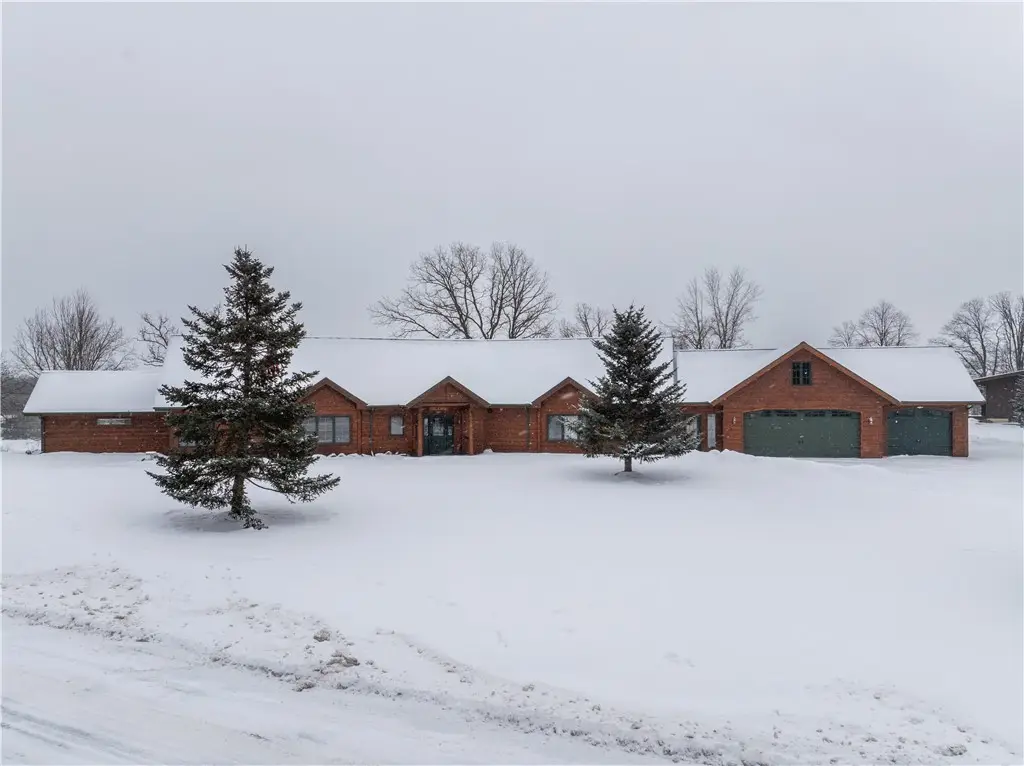 208 North Avenue W, Ladysmith, WI 54848 - Image #1