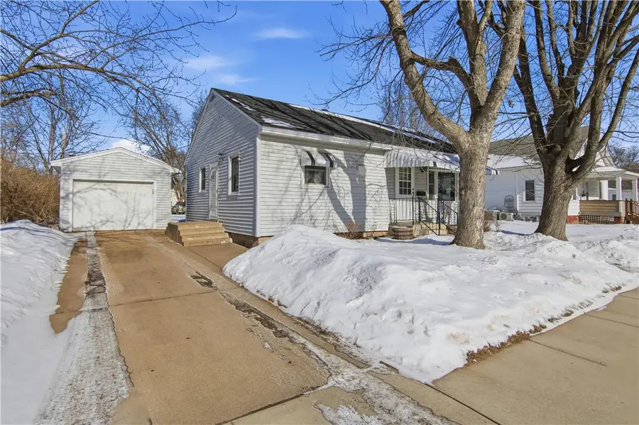 528 W Elm Street, Chippewa Falls, WI 54729 - Image #2