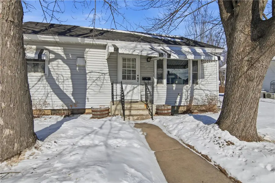 528 W Elm Street, Chippewa Falls, WI 54729 - Image #3