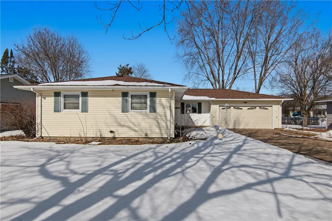 922 E Fillmore Avenue, Eau Claire, WI 54701 - #1