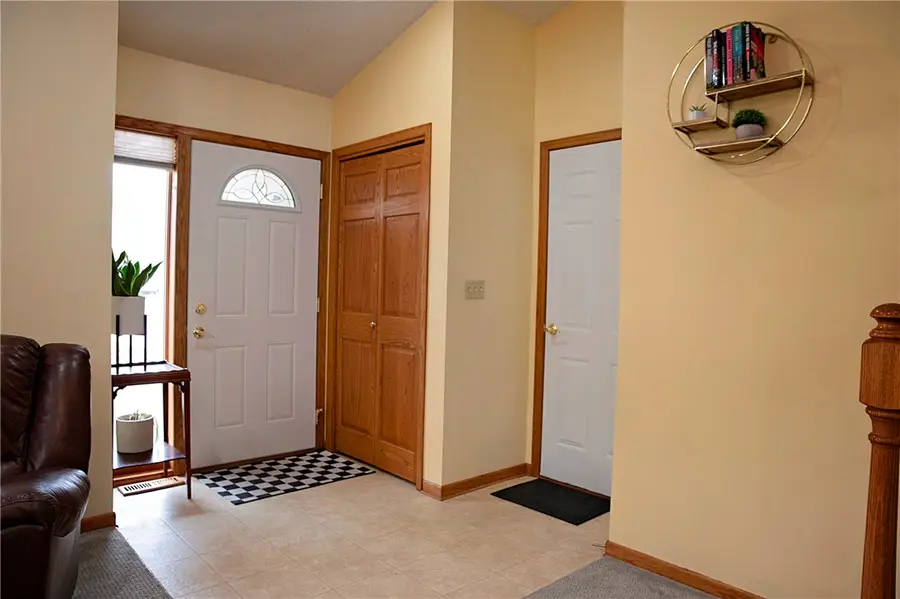 3638 W Parkside Circle, Eau Claire, WI 54701 - #2