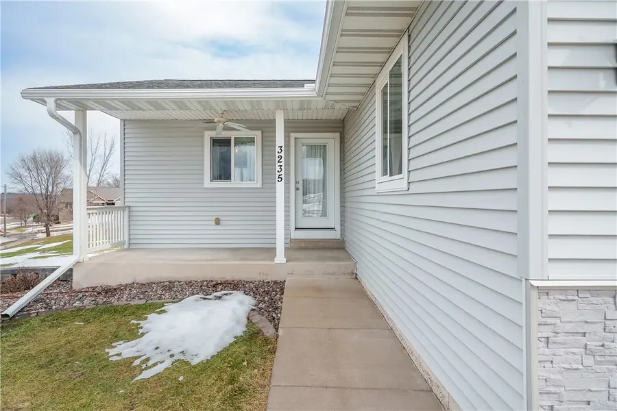 3235 West Ridge Drive, Eau Claire, WI 54703 - #2