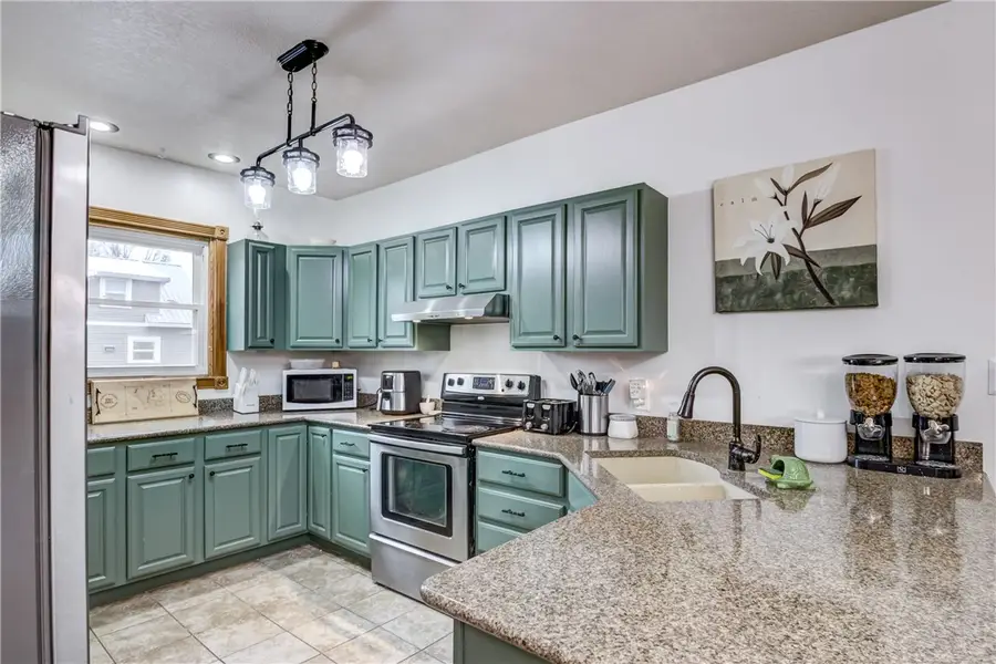 903 Summer Street, Eau Claire, WI 54701 - #2