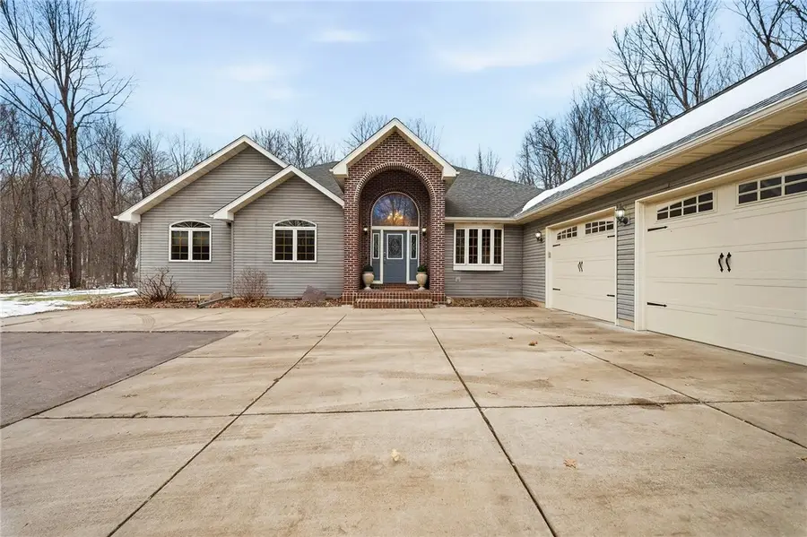 7888 W Folsom Street, Eau Claire, WI 54703 - #2