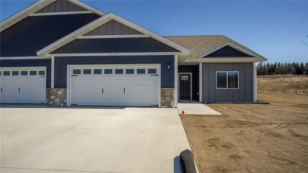 3369 Iris Drive, Eau Claire, WI 54703