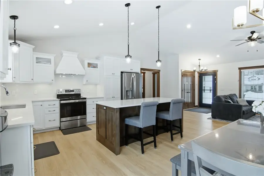 4919 Woodlands Drive, Eau Claire, WI 54703 - #2