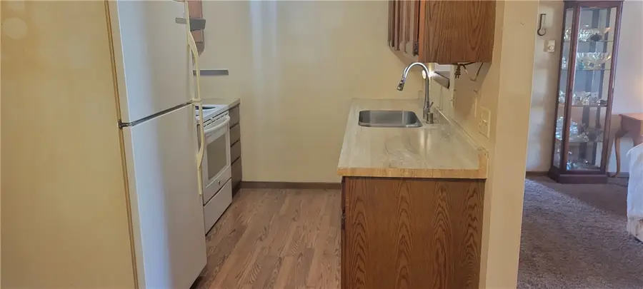 3408 Miller Street #4, Eau Claire, WI 54701 - #3