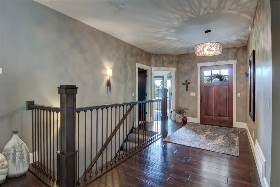 4634 S Oakwood Hills, Eau Claire, WI 54701 - #3