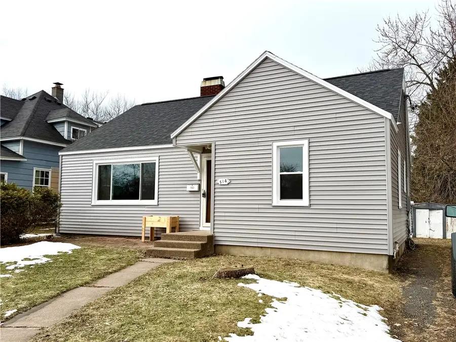 514 E 2nd Street S, Ladysmith, WI 54848 - #3