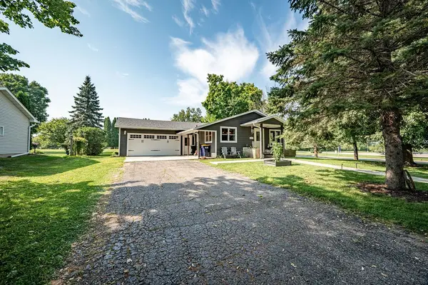 195 W Humble Avenue, Ellsworth, WI 54011