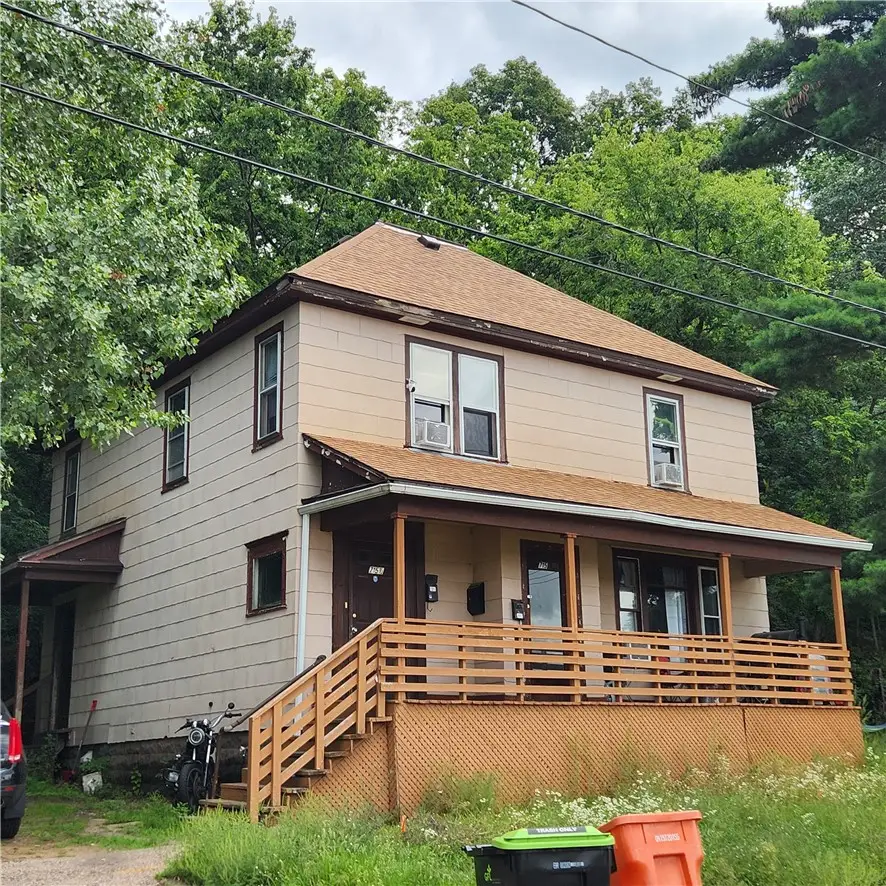 715 S Dewey Street #2, Eau Claire, WI 54701 - #3