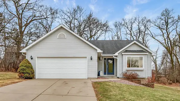 305 Arbor Hills Circle, Eau Claire, WI 54703
