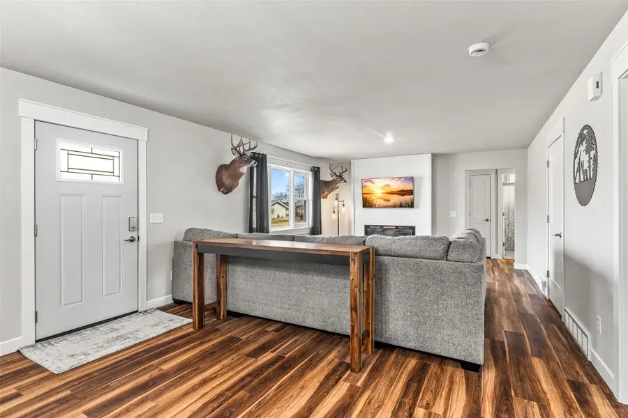 2100 W 26th Avenue, Bloomer, WI 54724 - #2