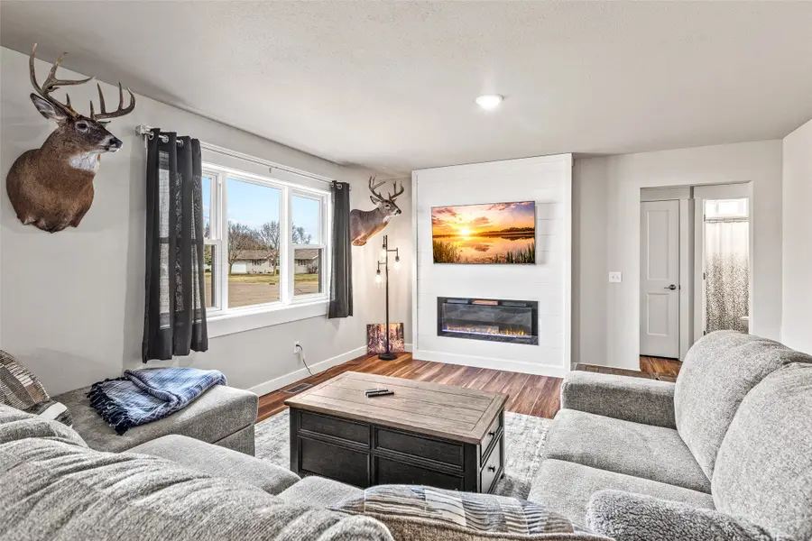 2100 W 26th Avenue, Bloomer, WI 54724 - #3