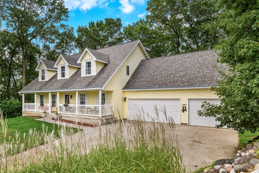 318 Paris Place, Eau Claire, WI 54703 - #2