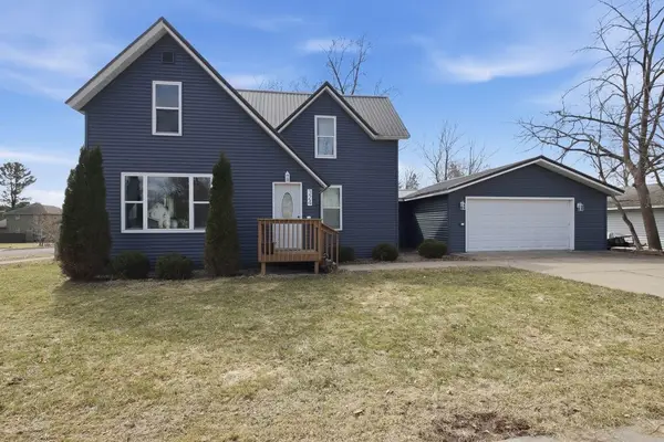 324 E 6th Avenue, Stanley, WI 54768