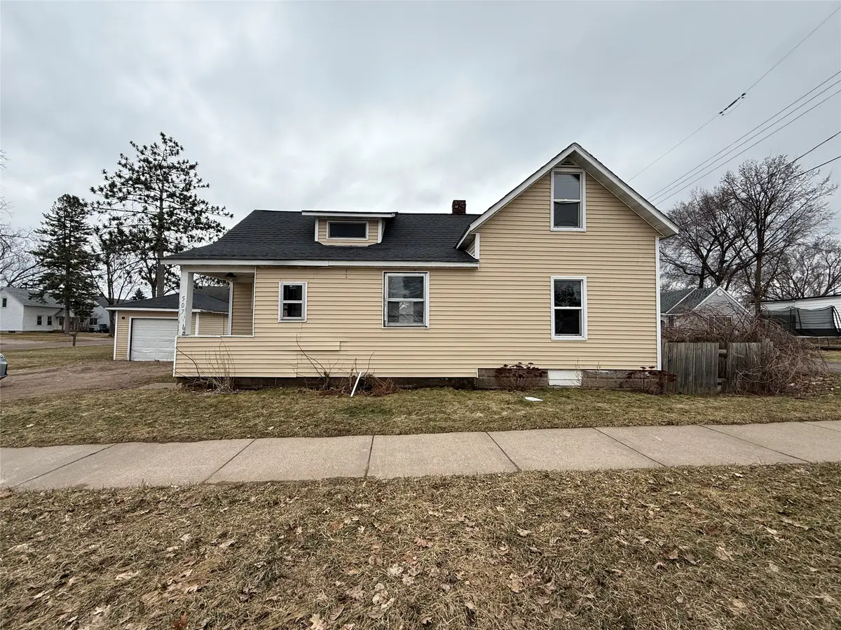 507 Folsom Street, Eau Claire, WI 54703 - #1