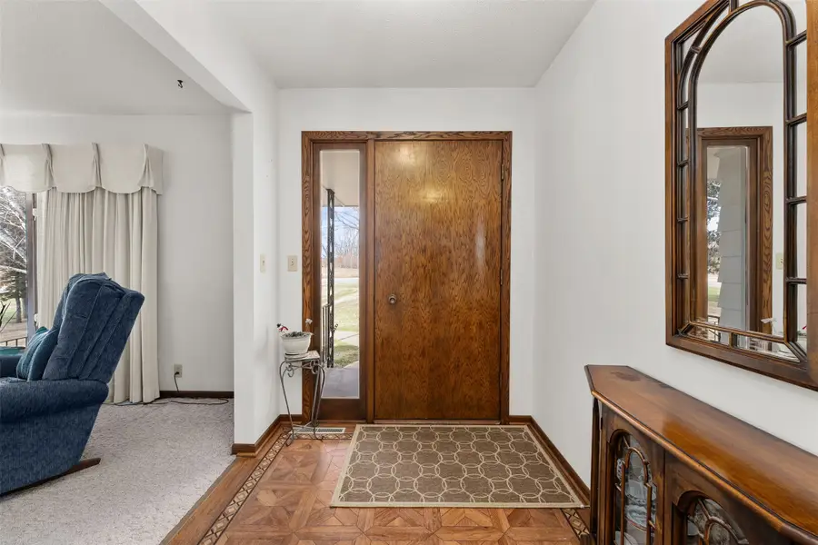 4731 N Clairemont Avenue, Eau Claire, WI 54703 - #2