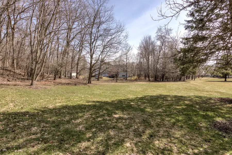 472 Glenwood Ct, Chippewa Falls, WI 54729 - #3