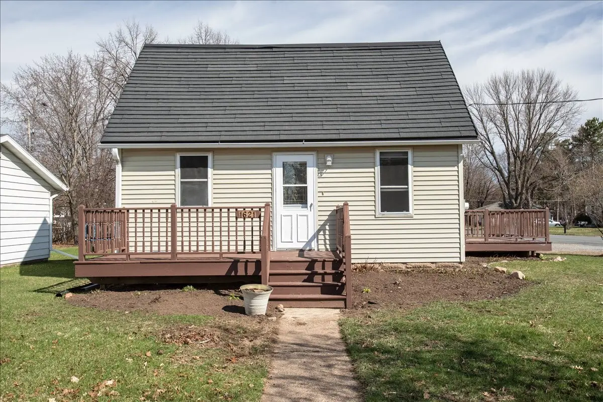1621 2nd Avenue Se, Menomonie, WI 54751 - #1