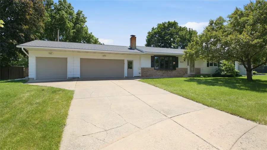 717 Buffington Court, Eau Claire, WI 54703 - #2