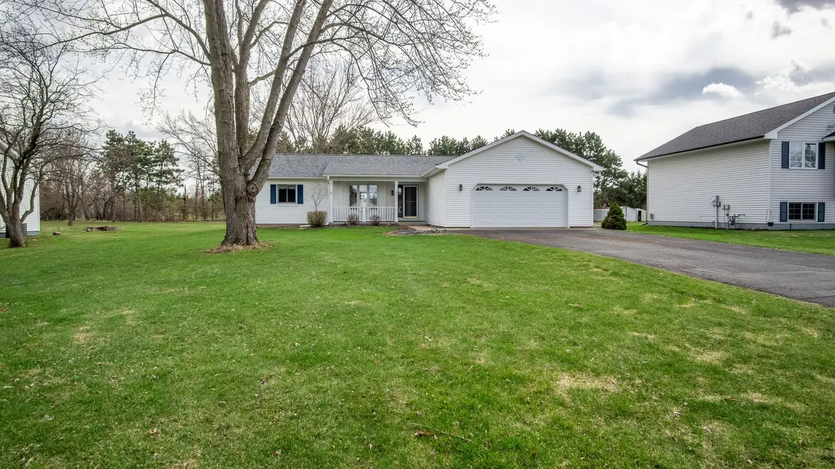 5211 E Hamilton Avenue, Eau Claire, WI 54701 - #1