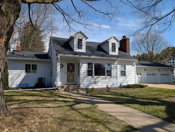 1521 6th Avenue E, Menomonie, WI 54751