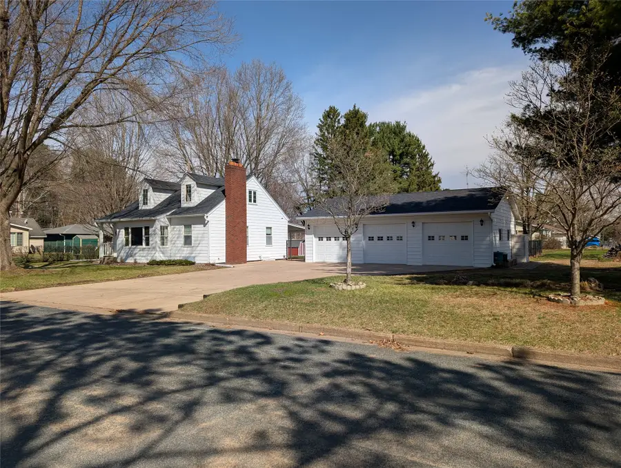 1521 6th Avenue E, Menomonie, WI 54751 - #2