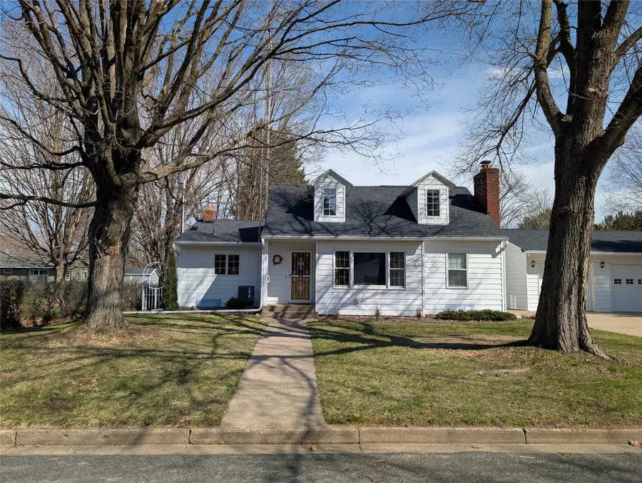 1521 6th Avenue E, Menomonie, WI 54751 - #3