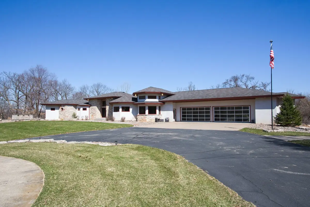 W10622 State Road 35, Prescott, WI 54021 - #1