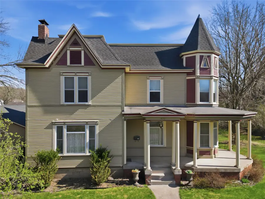 435 Jefferson Street, Eau Claire, WI 54701 - #2