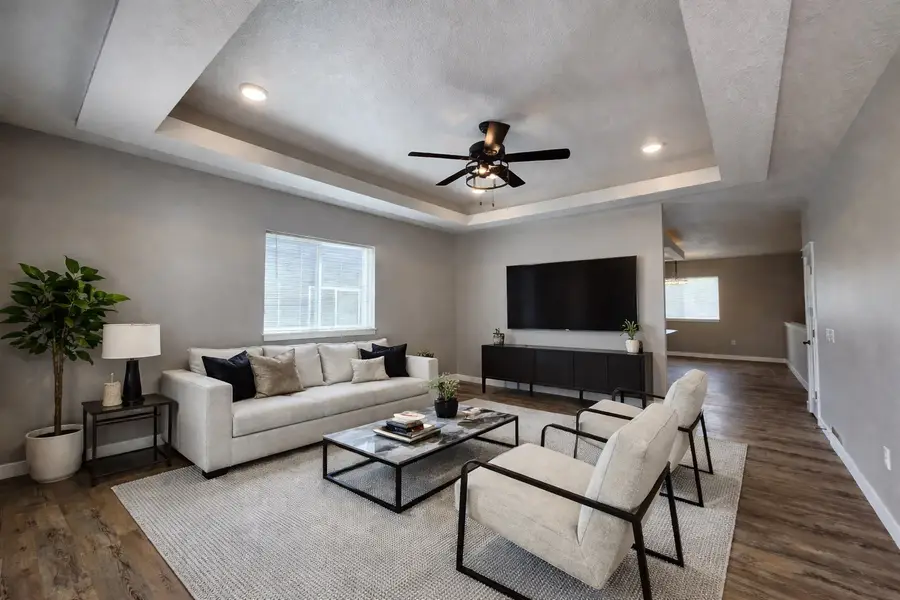 744 Sequoia Ln, Altoona, WI 54720 - #2