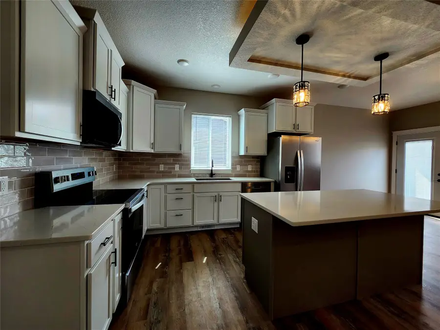 744 Sequoia Ln, Altoona, WI 54720 - #3