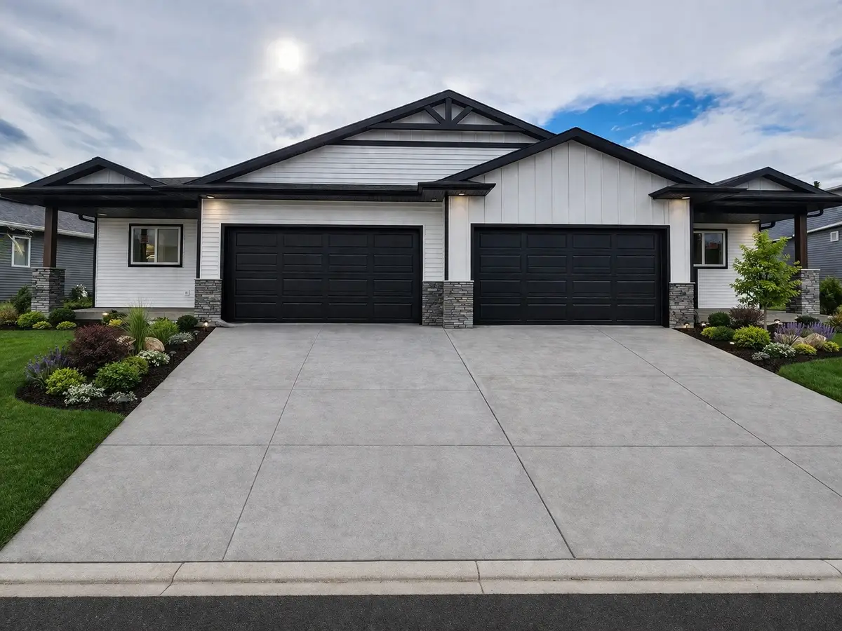 724 Sequoia Lane, Altoona, WI 54720 - #1