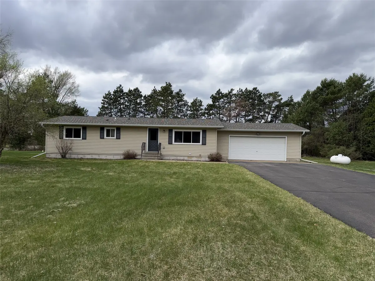 6150 S Sun Dance Place, Eau Claire, WI 54701 - #1
