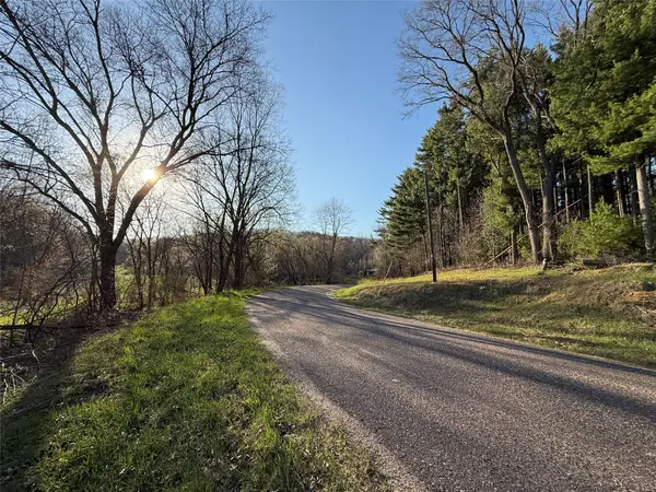 N11119 N Jahn Road, Alma Center, WI 54611