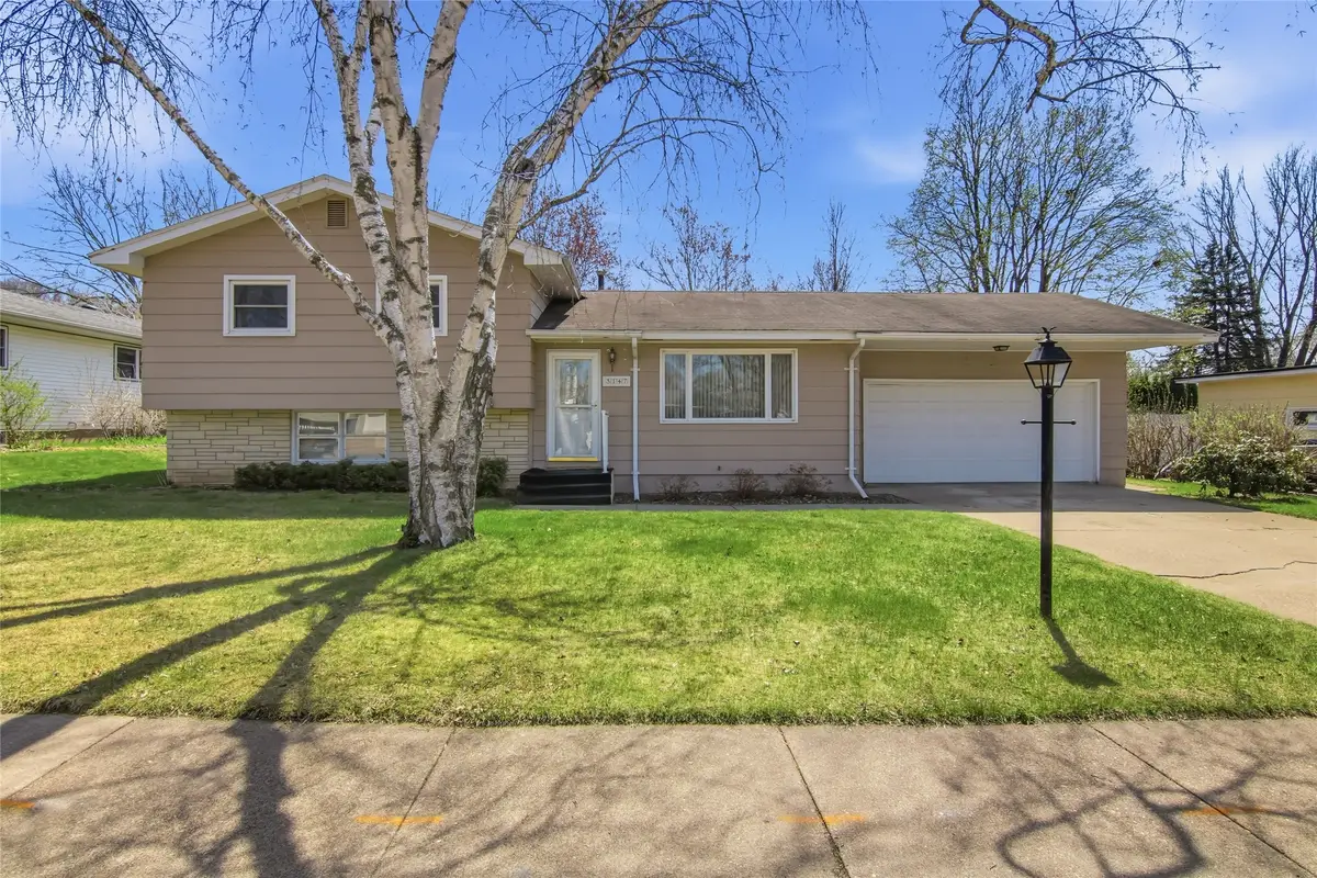 3147 Leslie Lane, Eau Claire, WI 54703 - #1