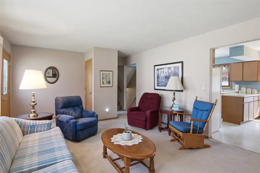 3147 Leslie Lane, Eau Claire, WI 54703 - #3