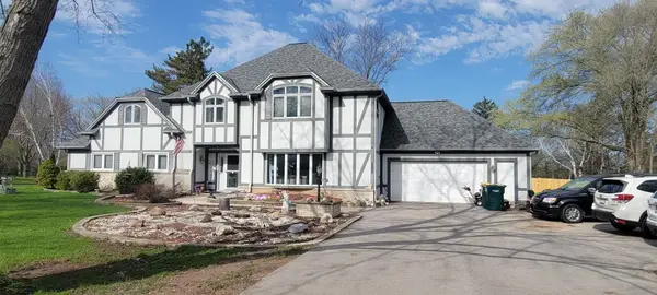 10953 N Westview Lane, Mequon, WI 53092