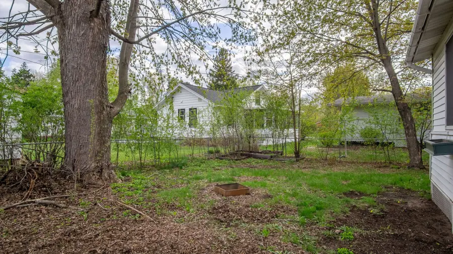 113 W Linden Street, Chippewa Falls, WI 54729 - #3