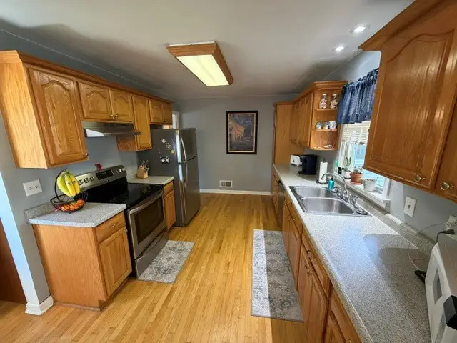 134 W Truman Avenue, Eau Claire, WI 54701 - #2
