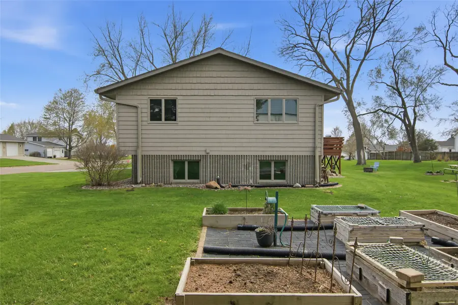 517 N Lincoln Street, Nelson, WI 54756 - #2