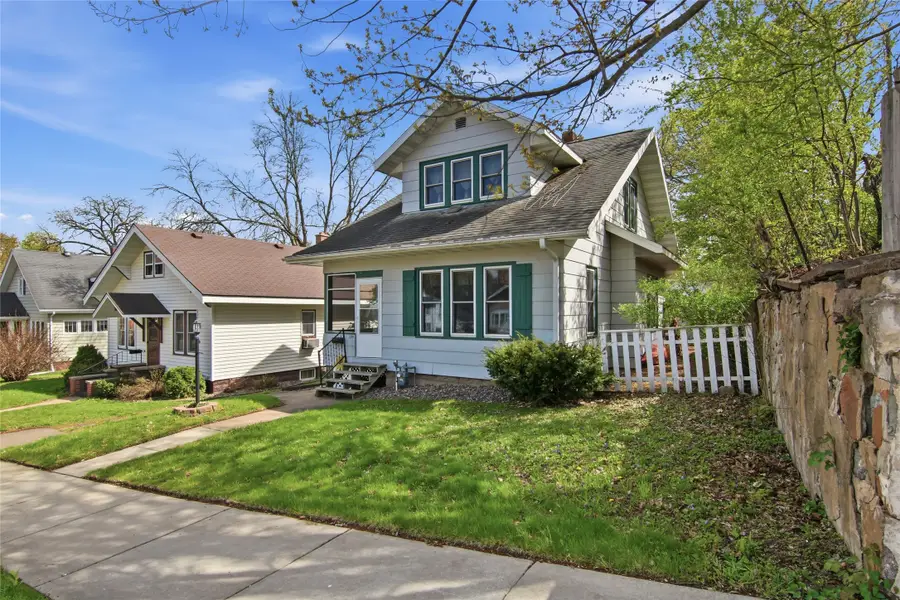 229 W Elm Street, Chippewa Falls, WI 54729 - #2