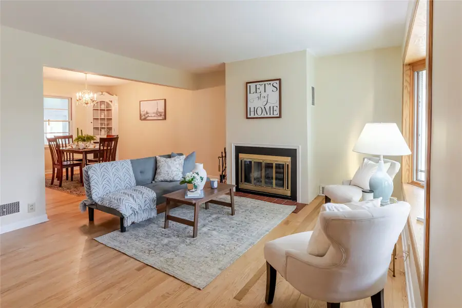 2836 Kelly Place, Eau Claire, WI 54701 - #2