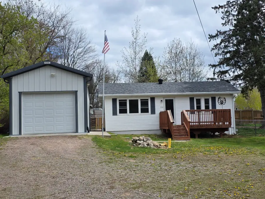 713 Huron, Augusta, WI 54722 - #3