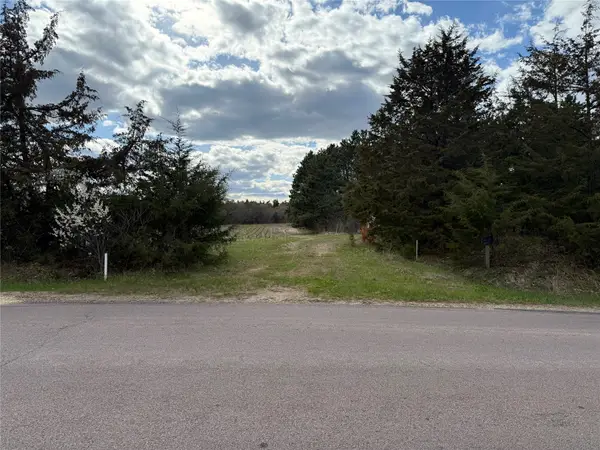 000 1000th Street, Eau Claire, WI 54701