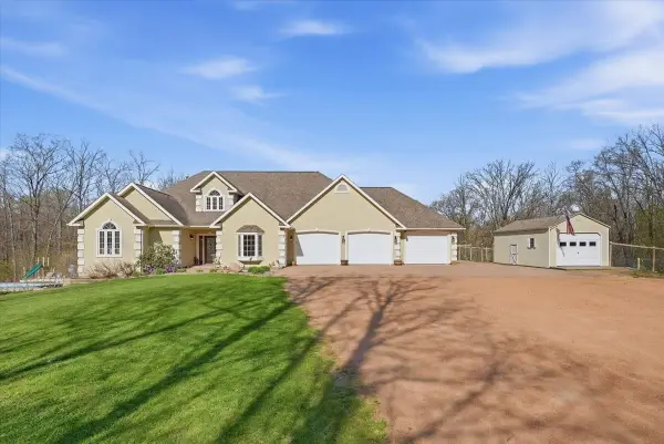 N1520 Hollow Road, Stanley, WI 54768
