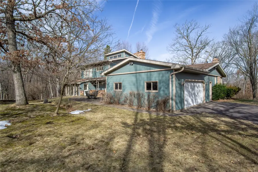 E1125 W Lowes Creek Road, Eleva, WI 54738 - #2