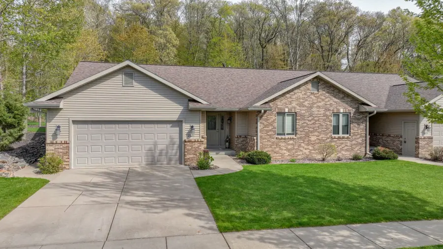 2621 E Princeton Avenue, Eau Claire, WI 54703 - #3